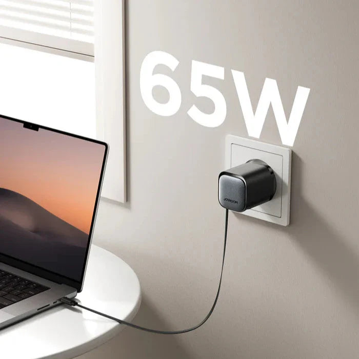 Joyroom Gan 65W Charger with Retractable Cable